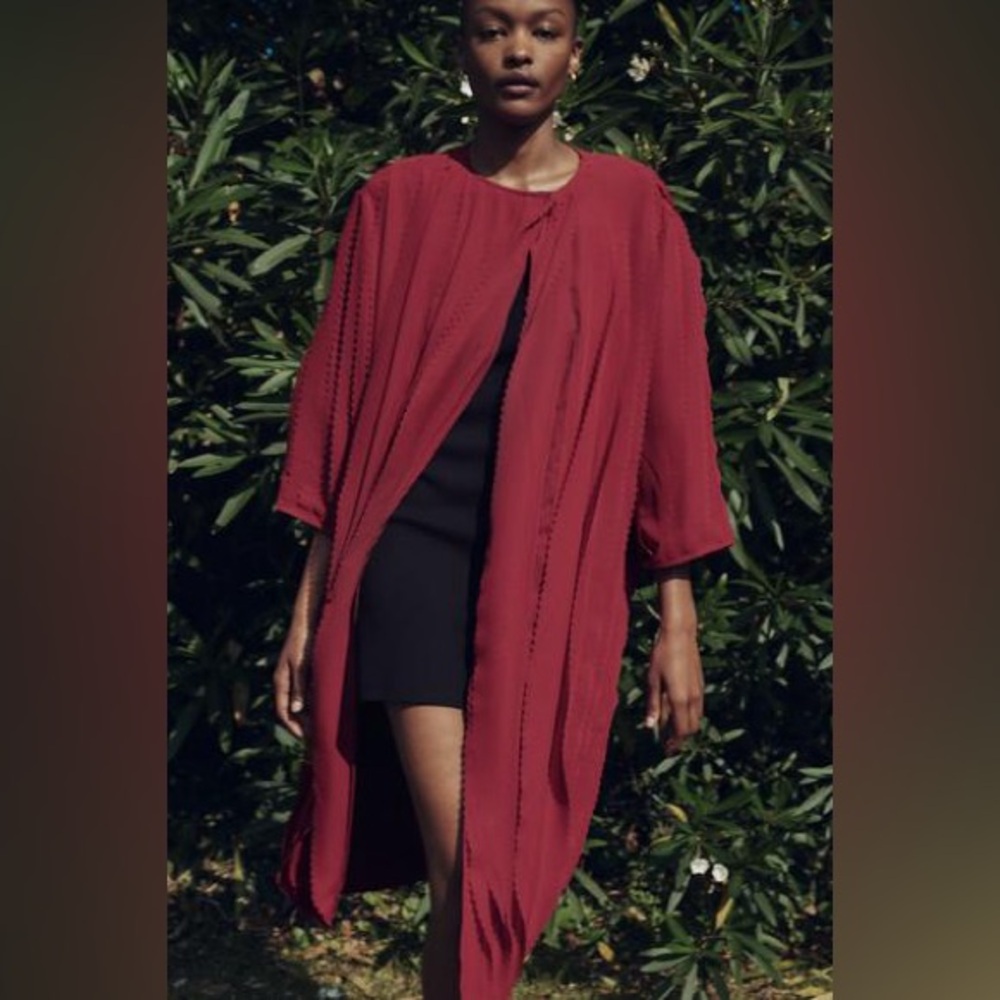 ZARA TEXTURED SCALLOPED COAT